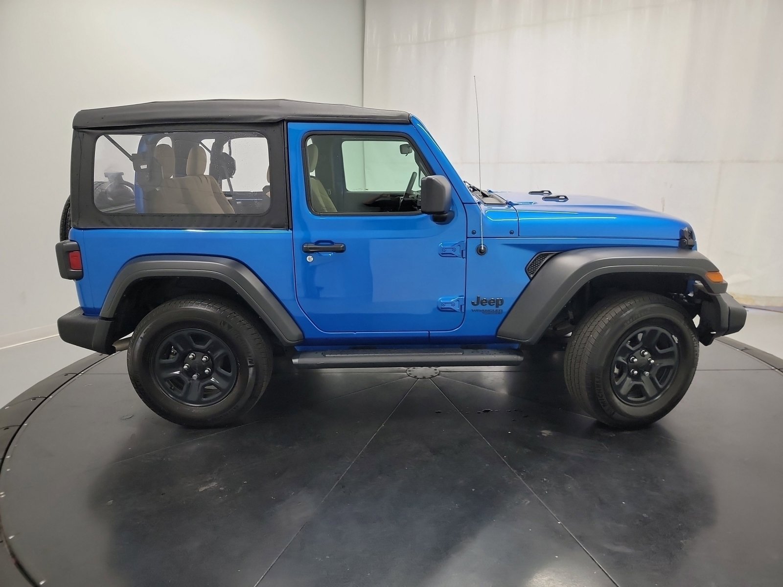 Used 2021 Jeep Wrangler Sport image 11