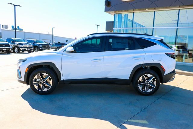 New 2025 Hyundai Tucson SEL image 2