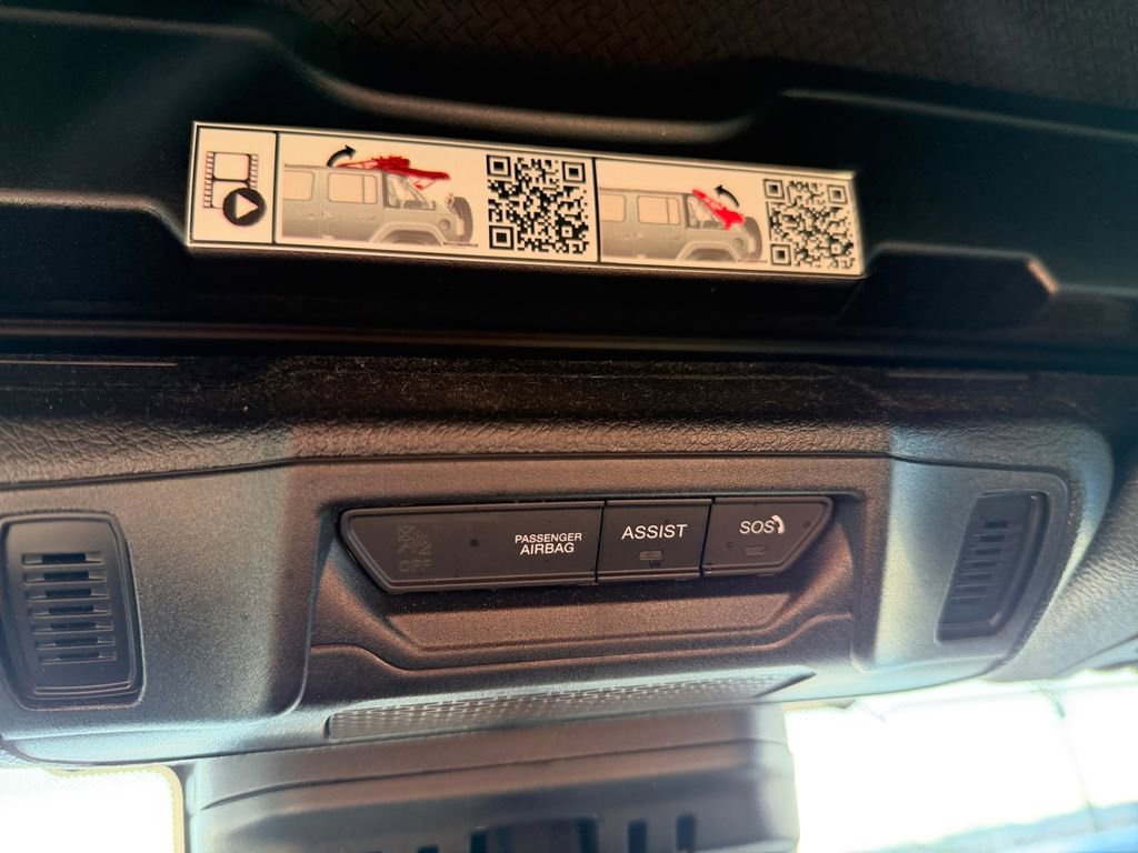 Used 2024 Jeep Wrangler Unlimited image 21