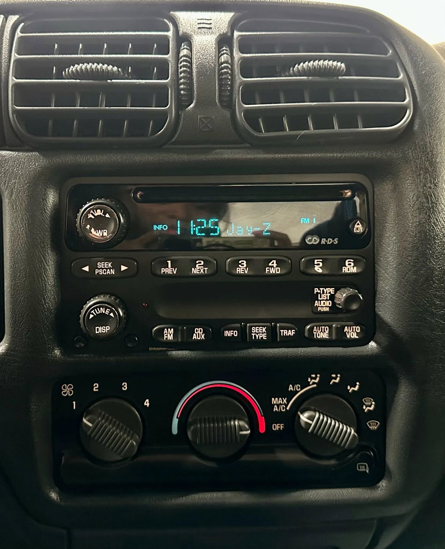 Used 2002 GMC Sonoma SLS w/ Marketing Option Pkg image 17