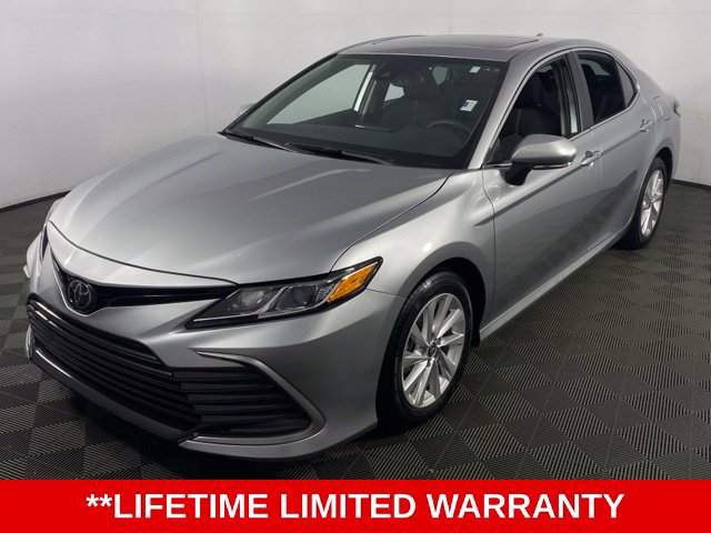 Used 2024 Toyota Camry LE w/ Convenience Package FWD image 3