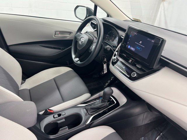 Used 2023 Toyota Corolla LE FWD image 21