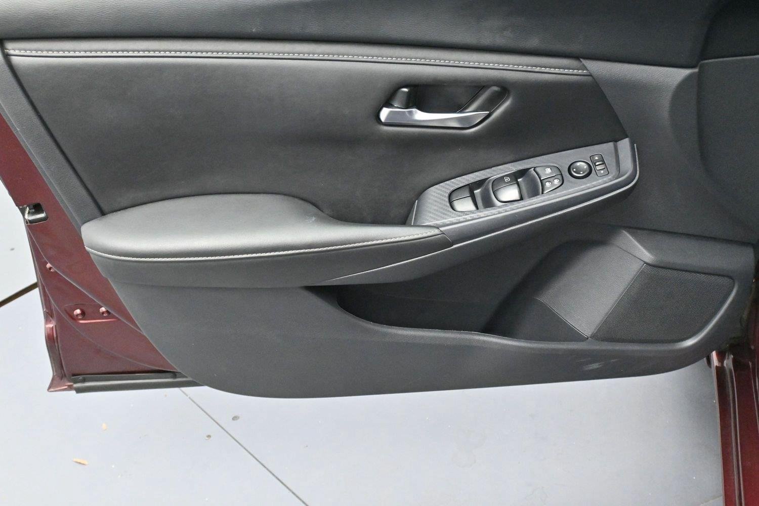 Used 2024 Nissan Sentra SV FWD image 10