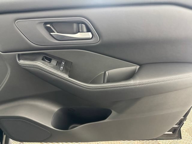 New 2026 Nissan Rogue SV AWD/4WD image 19