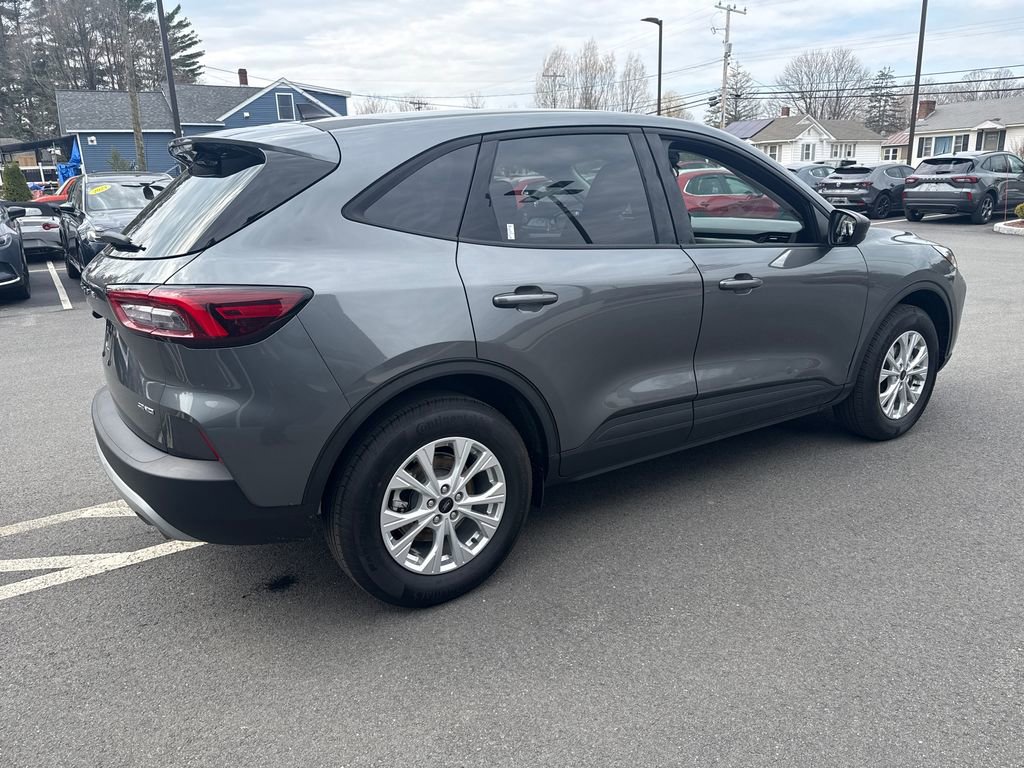 Used 2025 Ford Escape Active AWD/4WD image 5