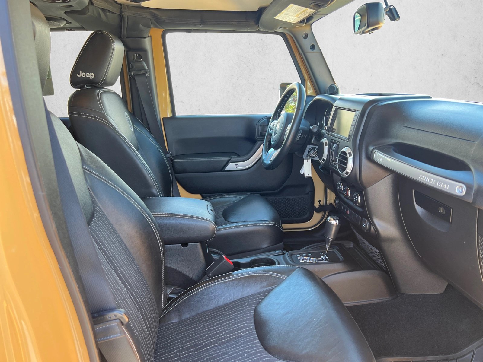 Used 2014 Jeep Wrangler Unlimited Sport AWD/4WD image 27