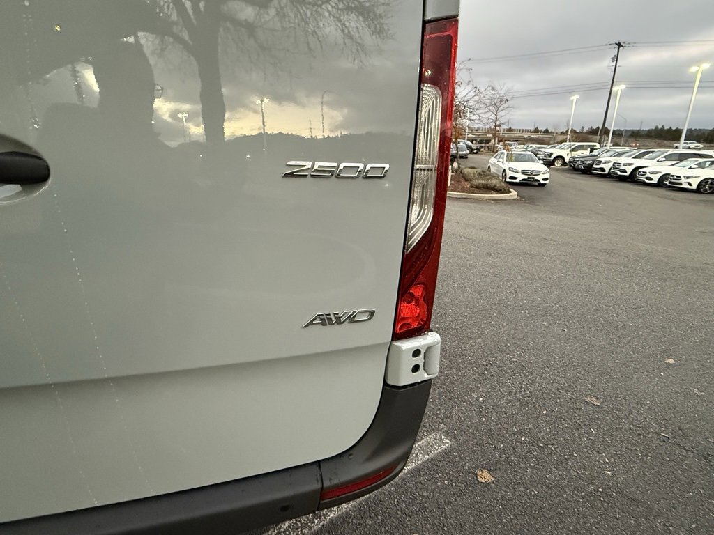 New 2025 Mercedes-Benz Sprinter 2500 image 9