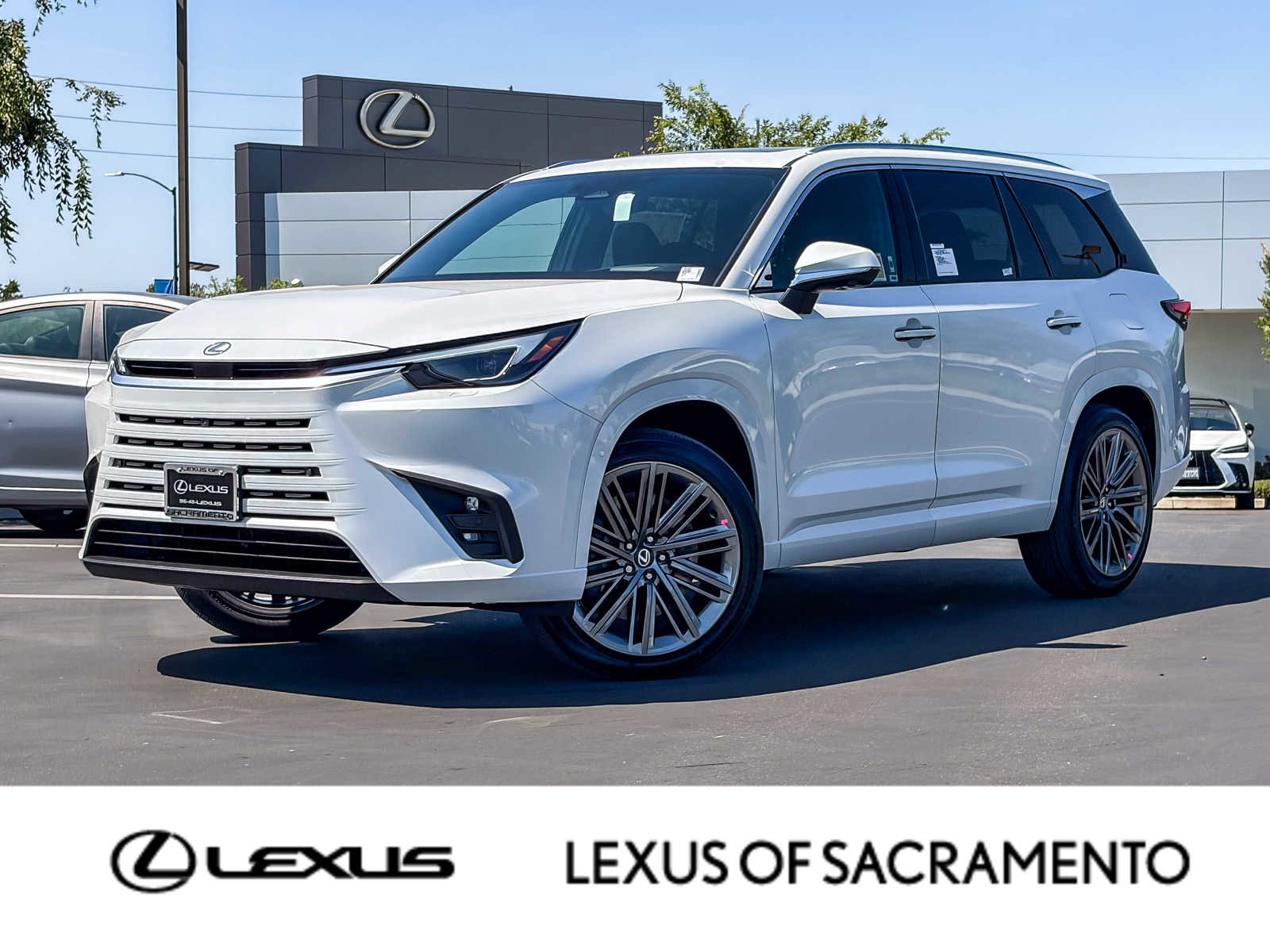 New 2026 Lexus TX 550h AWD Plug-In Hybrid image 1