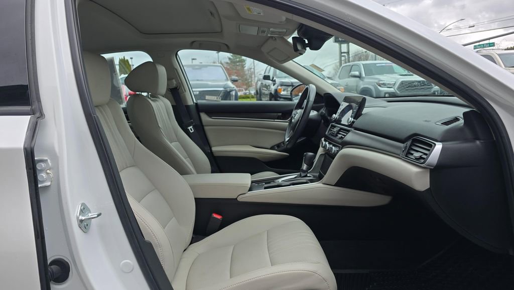 Used 2021 Honda Accord EX-L image 10