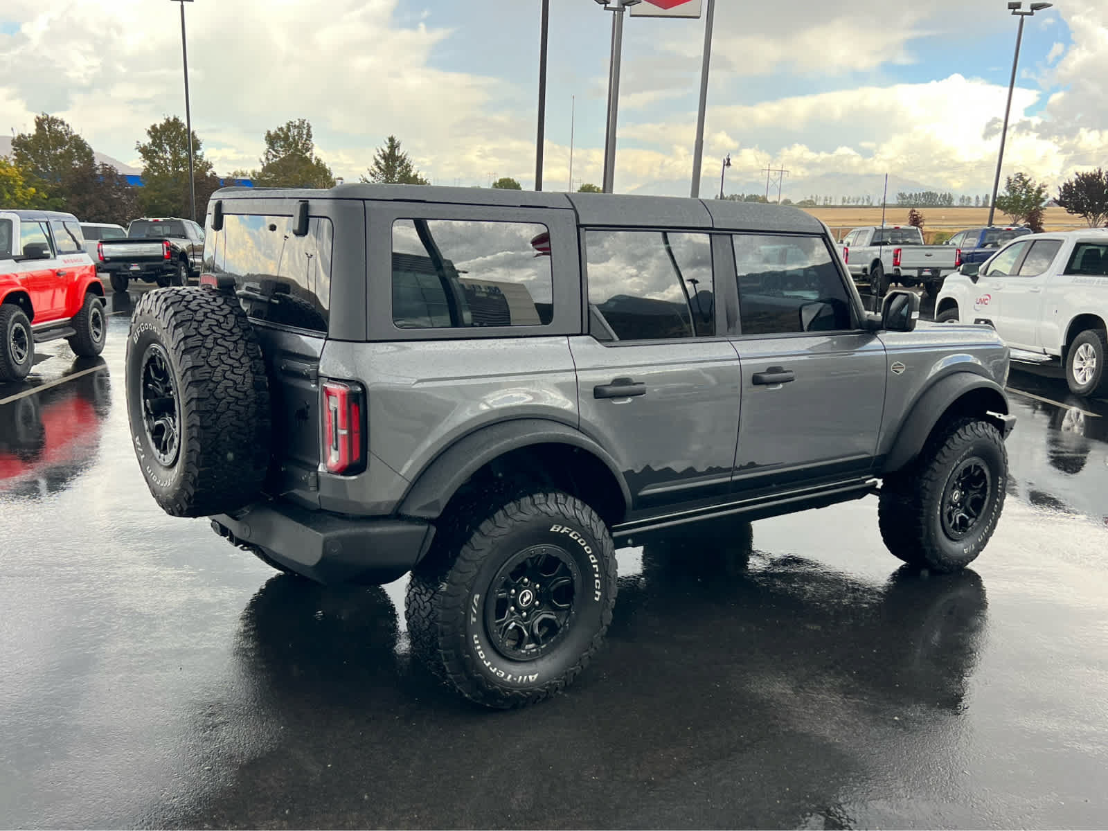 Certified 2022 Ford Bronco Wildtrak AWD/4WD image 7