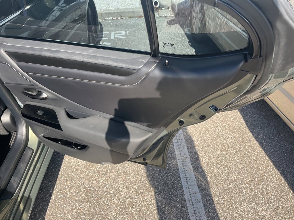 Used 2022 Lexus ES 350 w/ Premium Package image 9