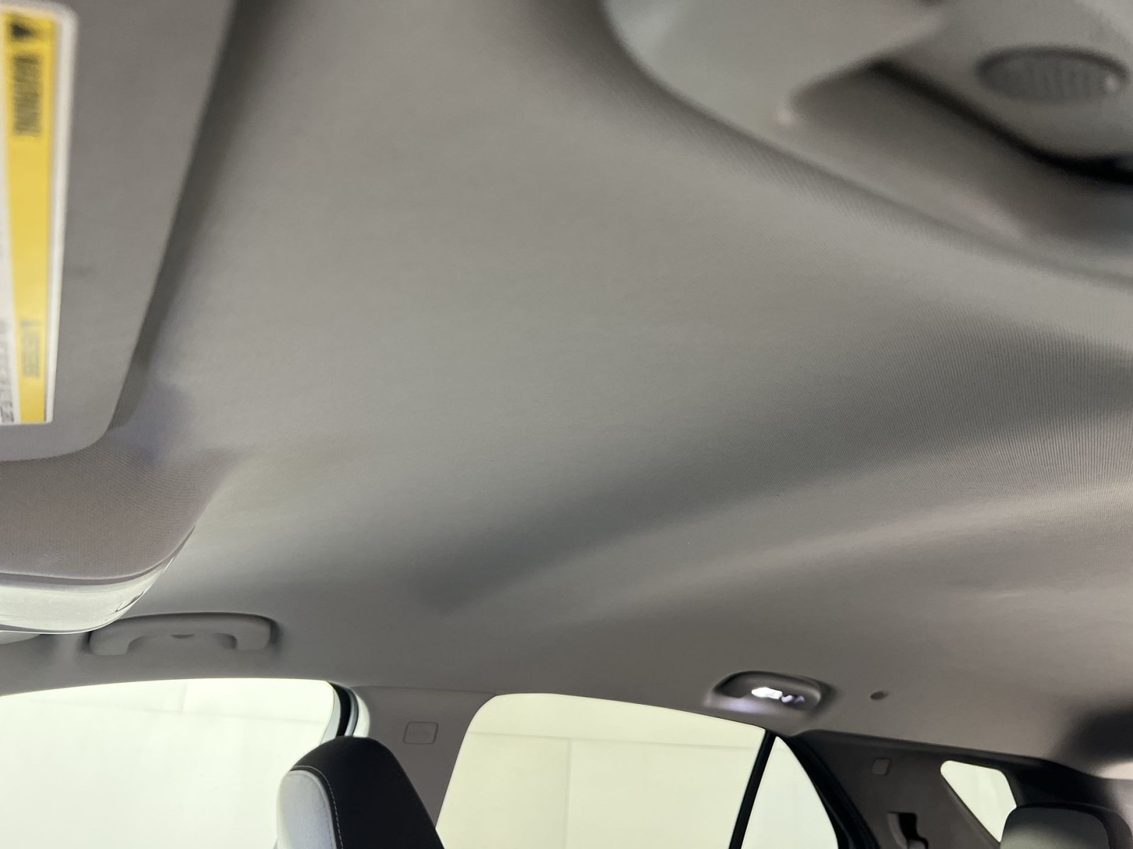 Used 2020 Chevrolet Equinox LT AWD/4WD image 23