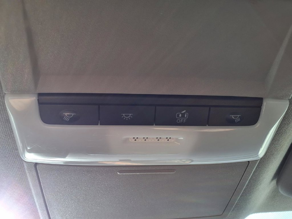 Used 2024 Nissan Sentra SR FWD image 10