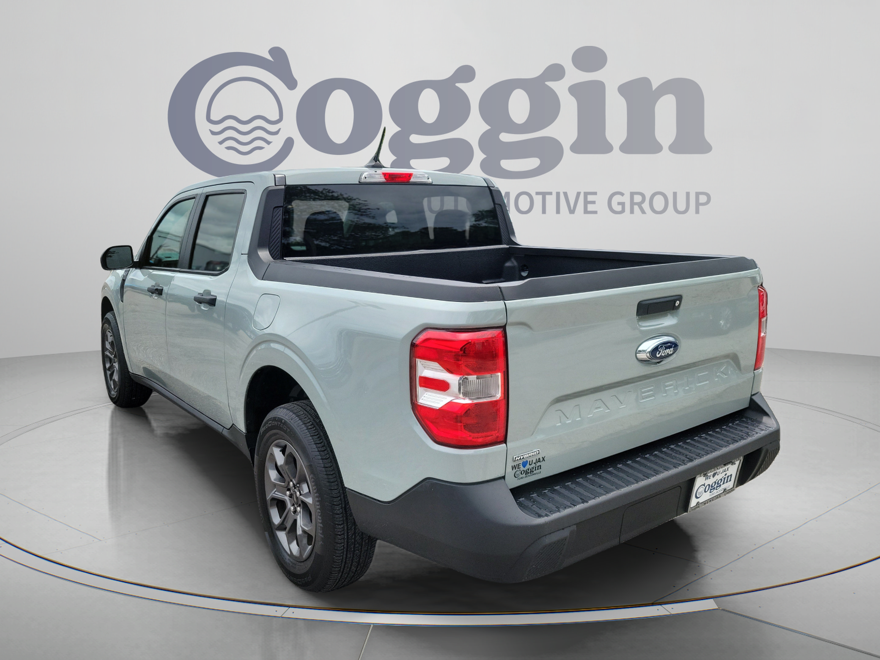 Used 2024 Ford Maverick XLT FWD image 2