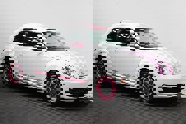 Used 2013 Volkswagen Beetle 2.5 image 1