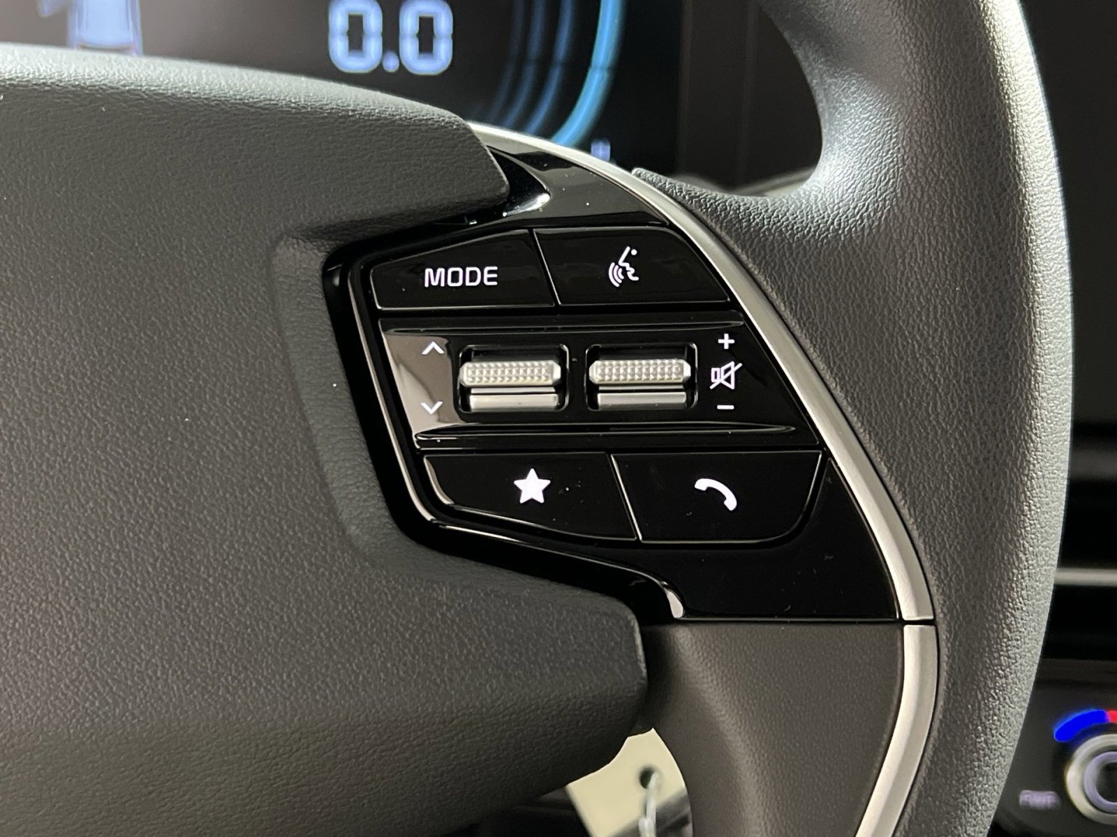 New 2026 Kia Niro LX image 28