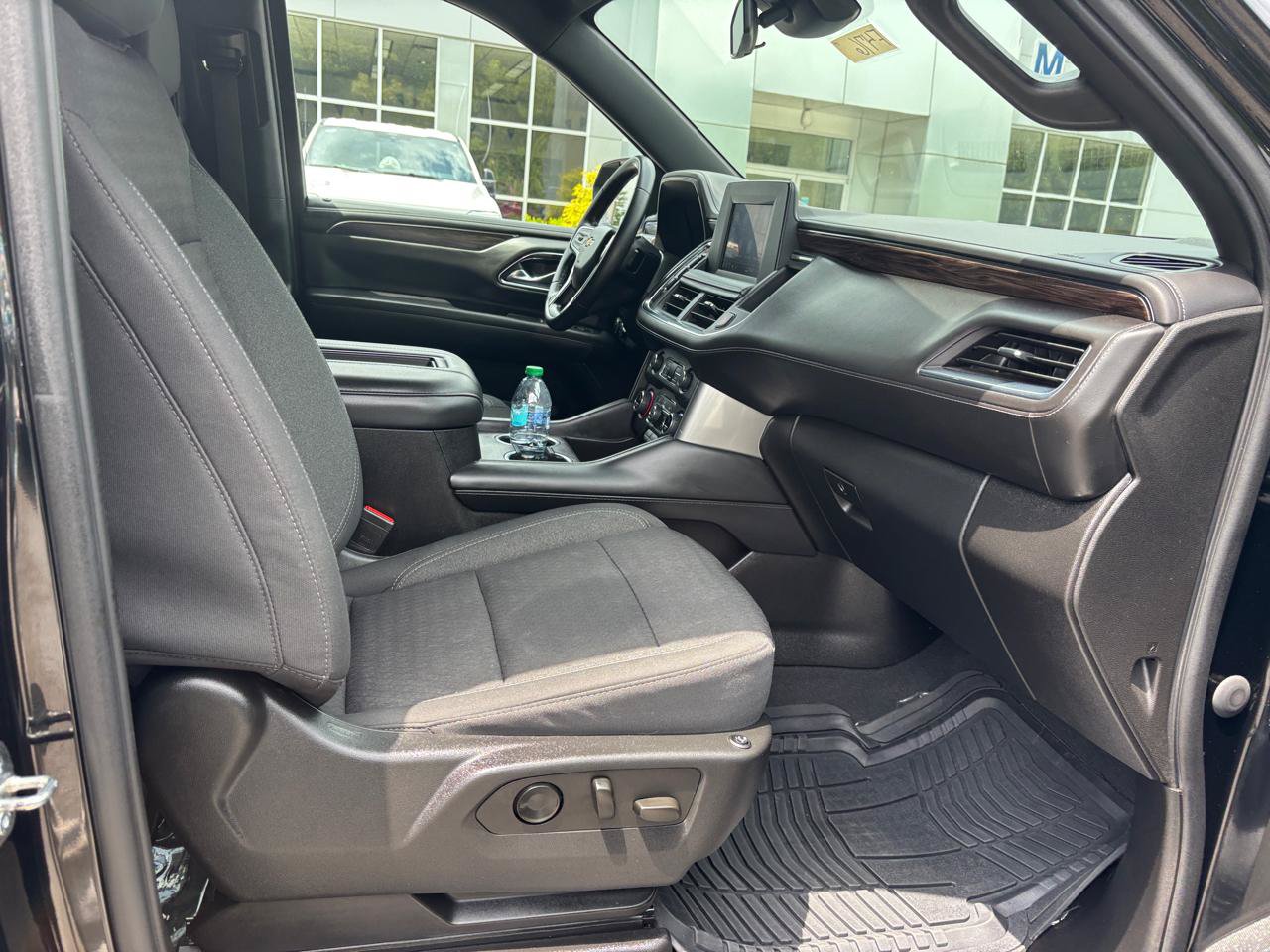 Used 2023 Chevrolet Tahoe LS AWD/4WD image 13