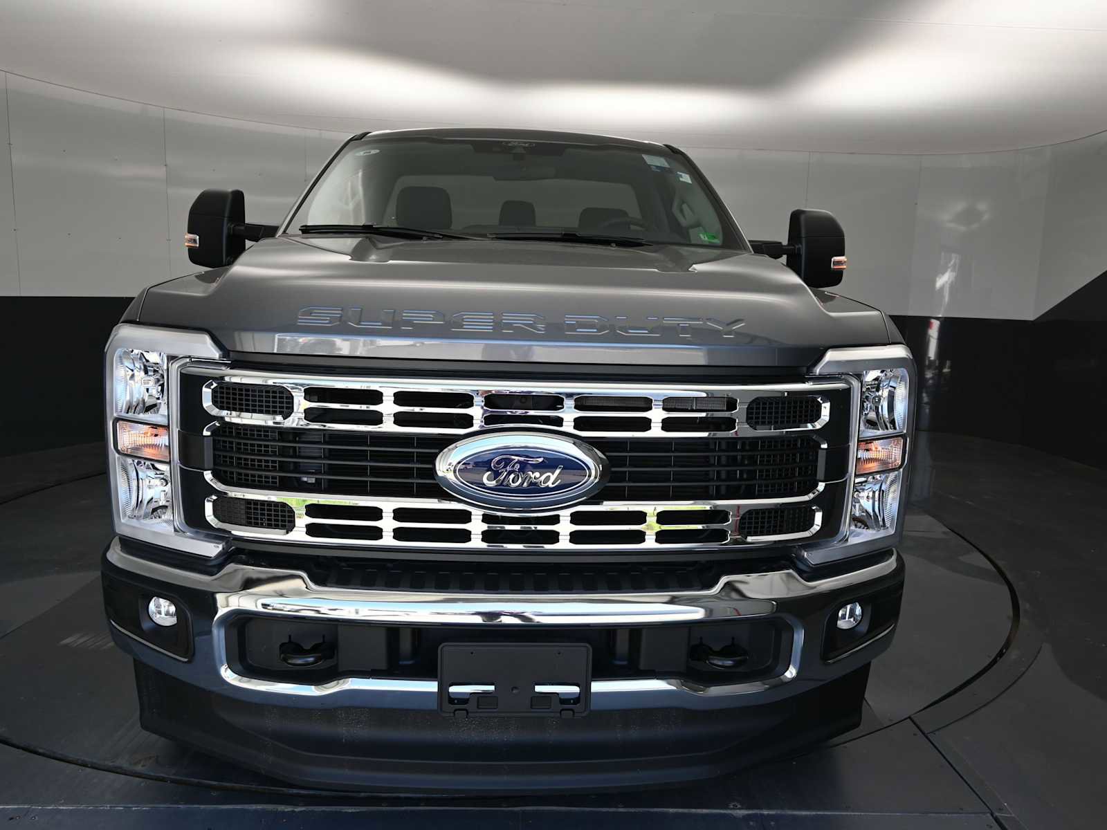 New 2025 Ford F350 XLT image 13