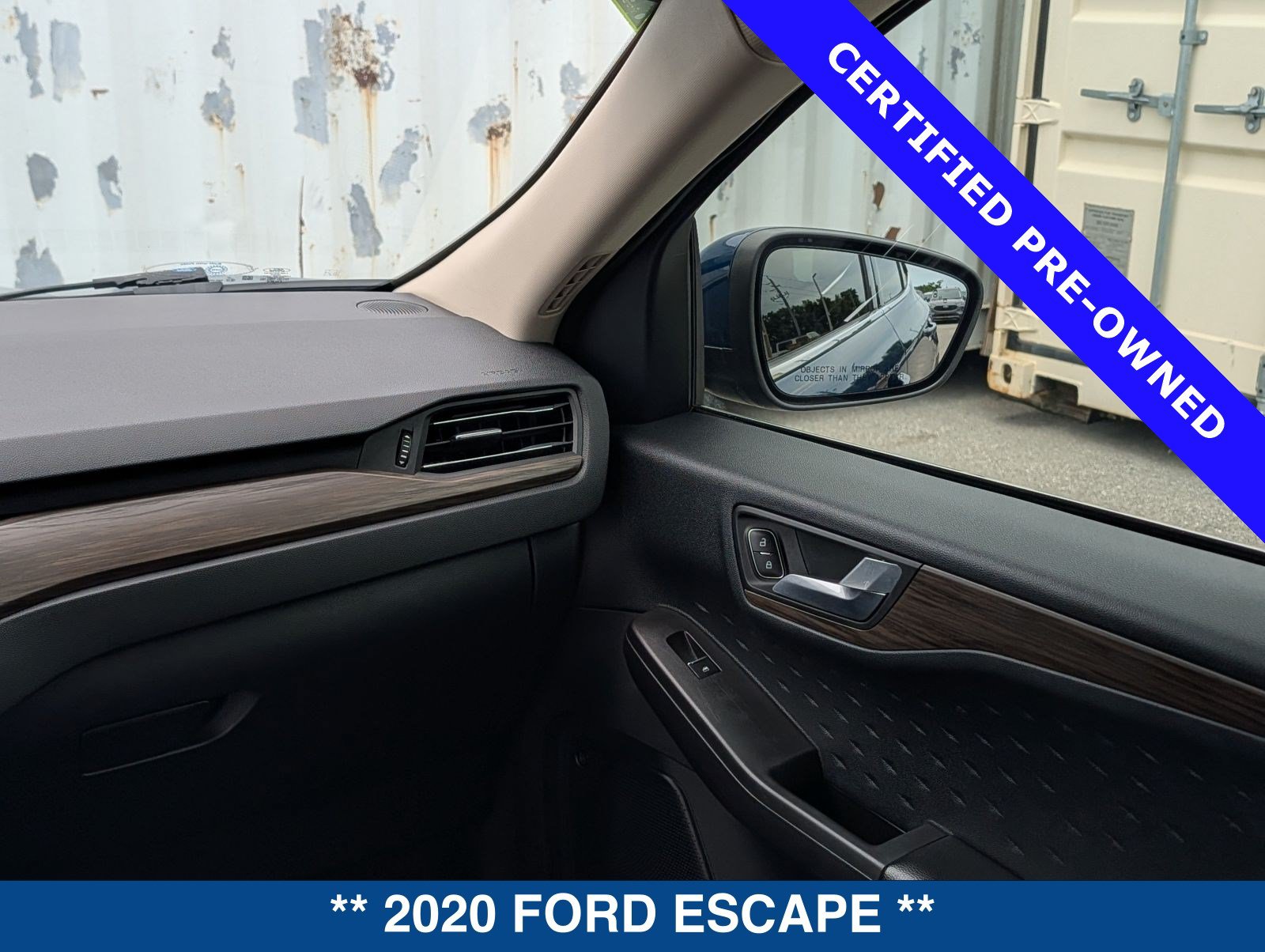 Certified 2020 Ford Escape Titanium AWD/4WD image 19