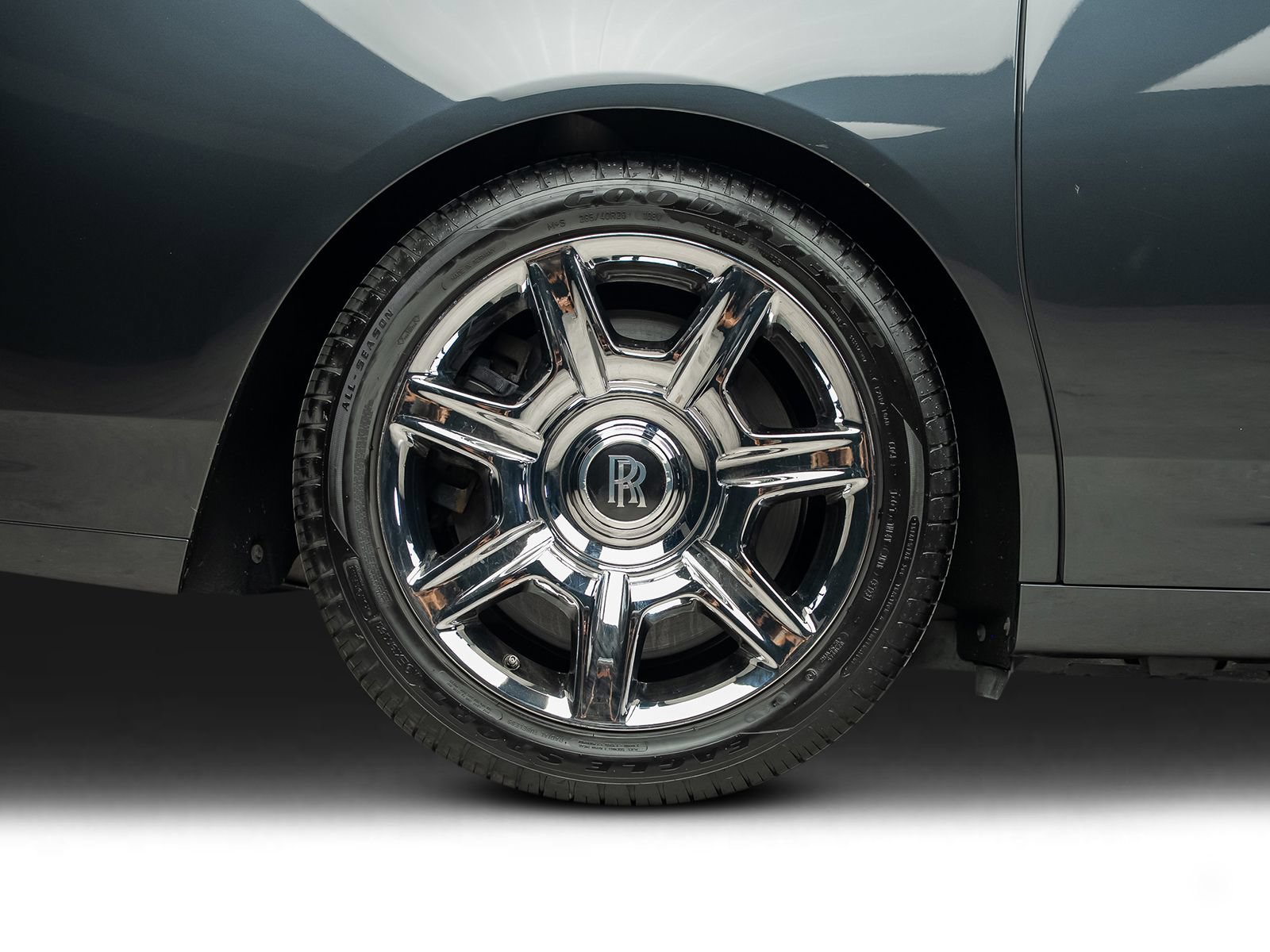 Used 2011 Rolls-Royce Ghost RWD image 29