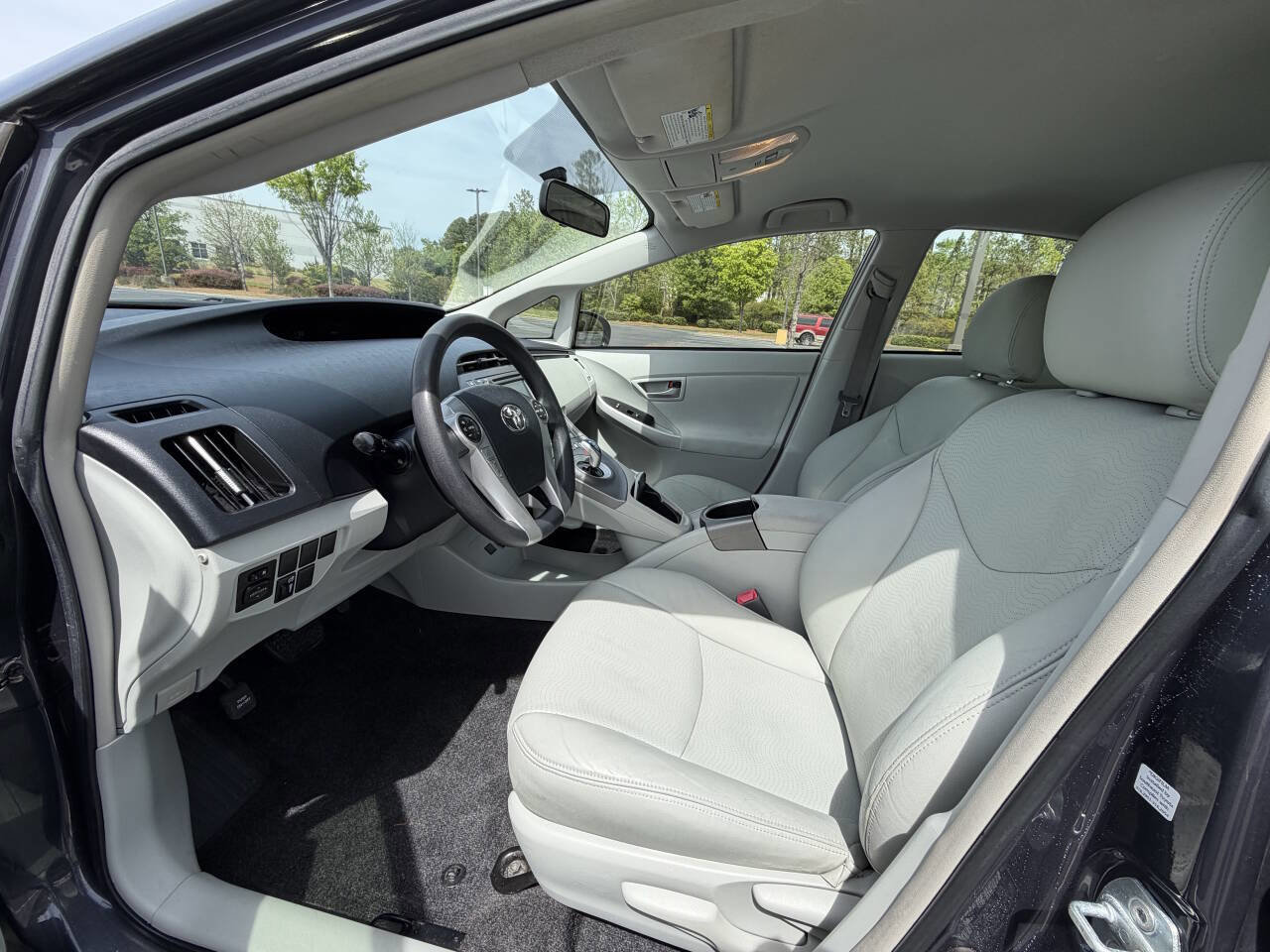 Used 2012 Toyota Prius Three image 8