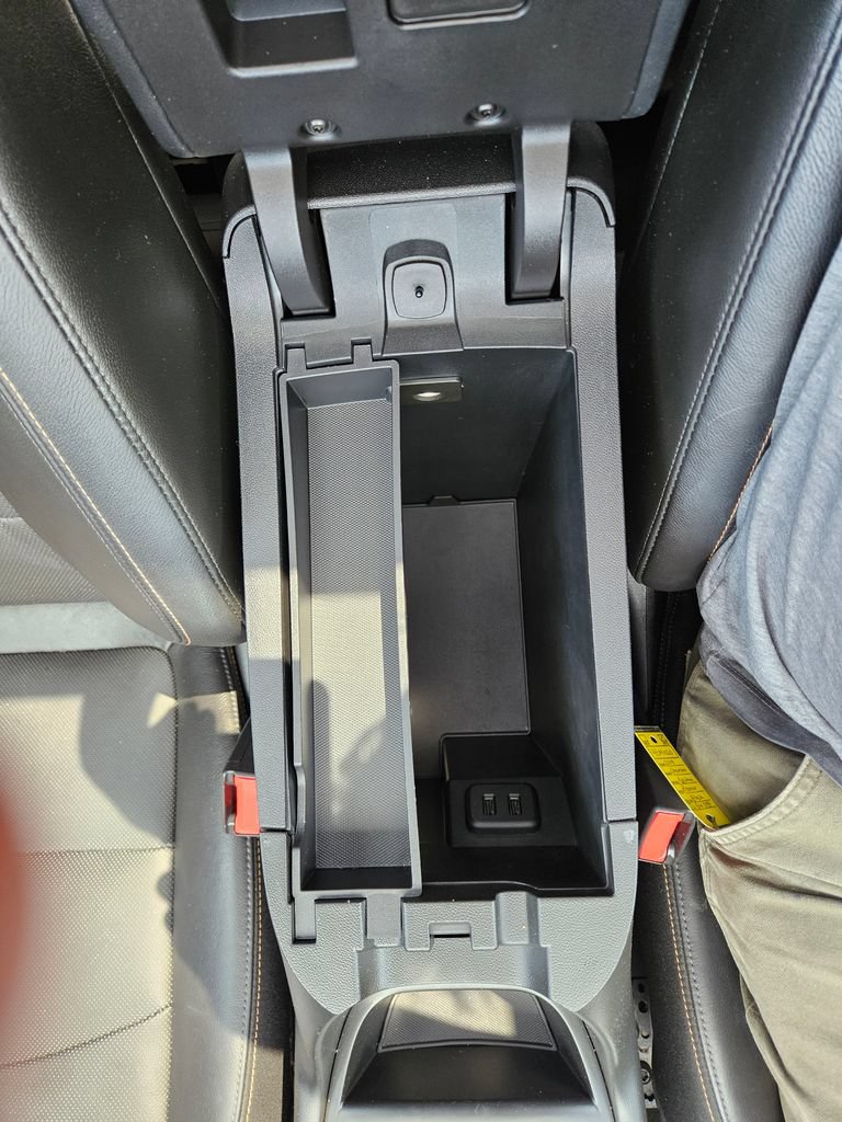 Used 2018 Chevrolet Equinox Premier AWD/4WD image 17