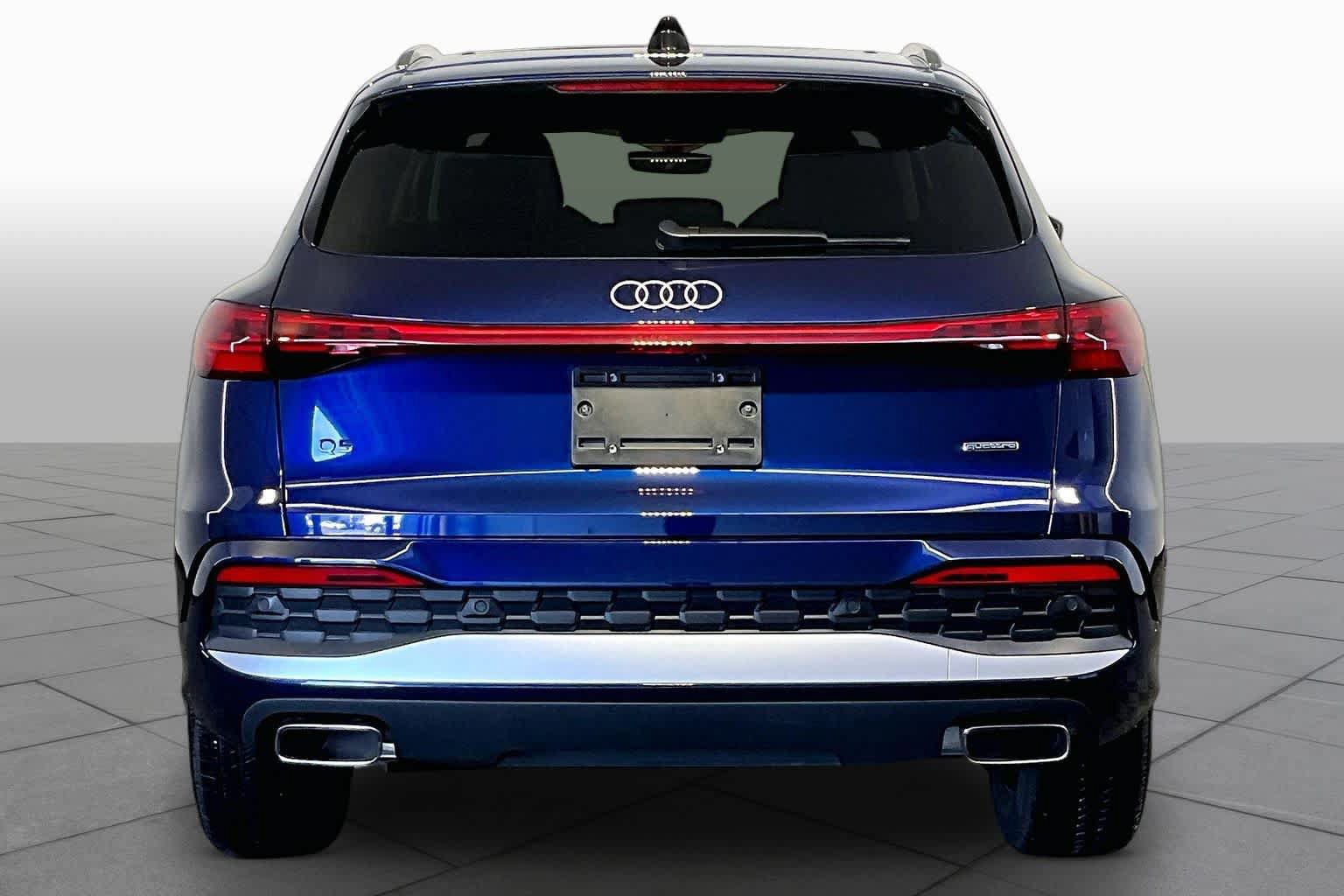 Used 2025 Audi Q5 Premium Plus w/ Premium Plus AWD/4WD image 5
