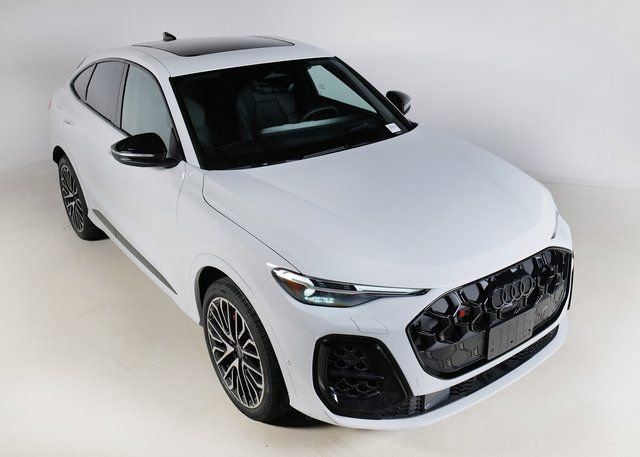 New 2025 Audi SQ5 Prestige image 4