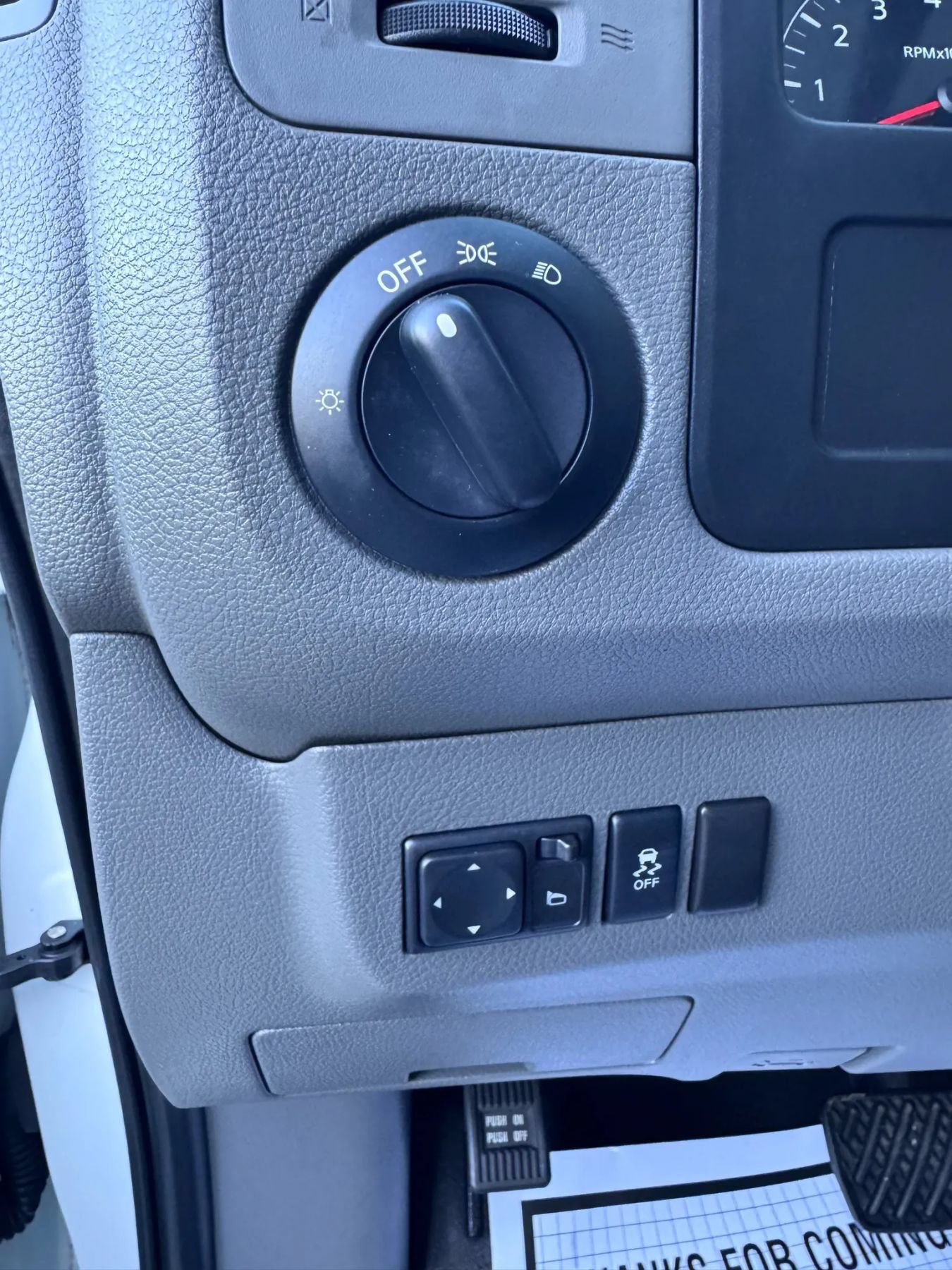Used 2018 Nissan NV 3500 S RWD image 20
