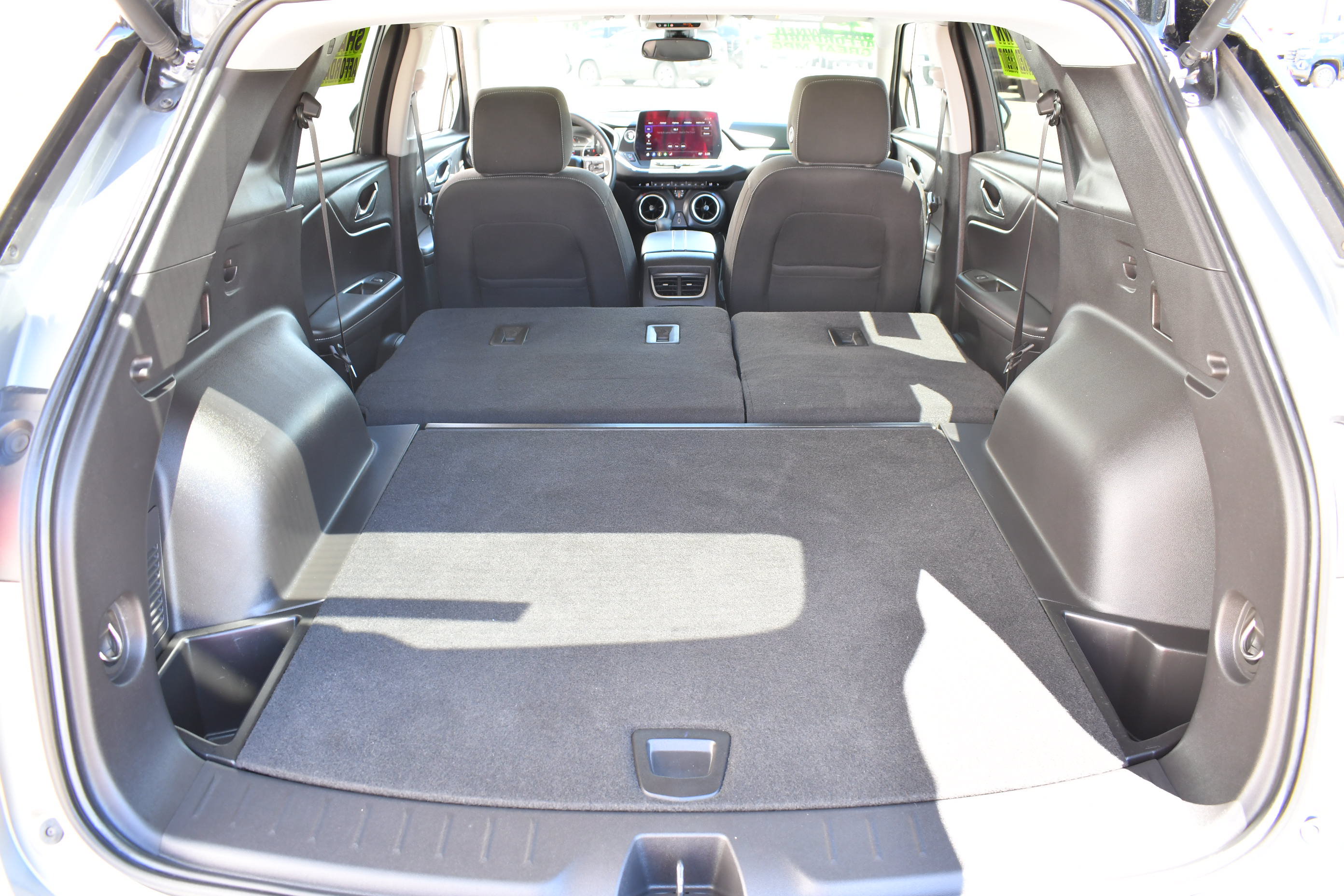 Used 2023 Chevrolet Blazer LT w/ Convenience Package FWD image 9