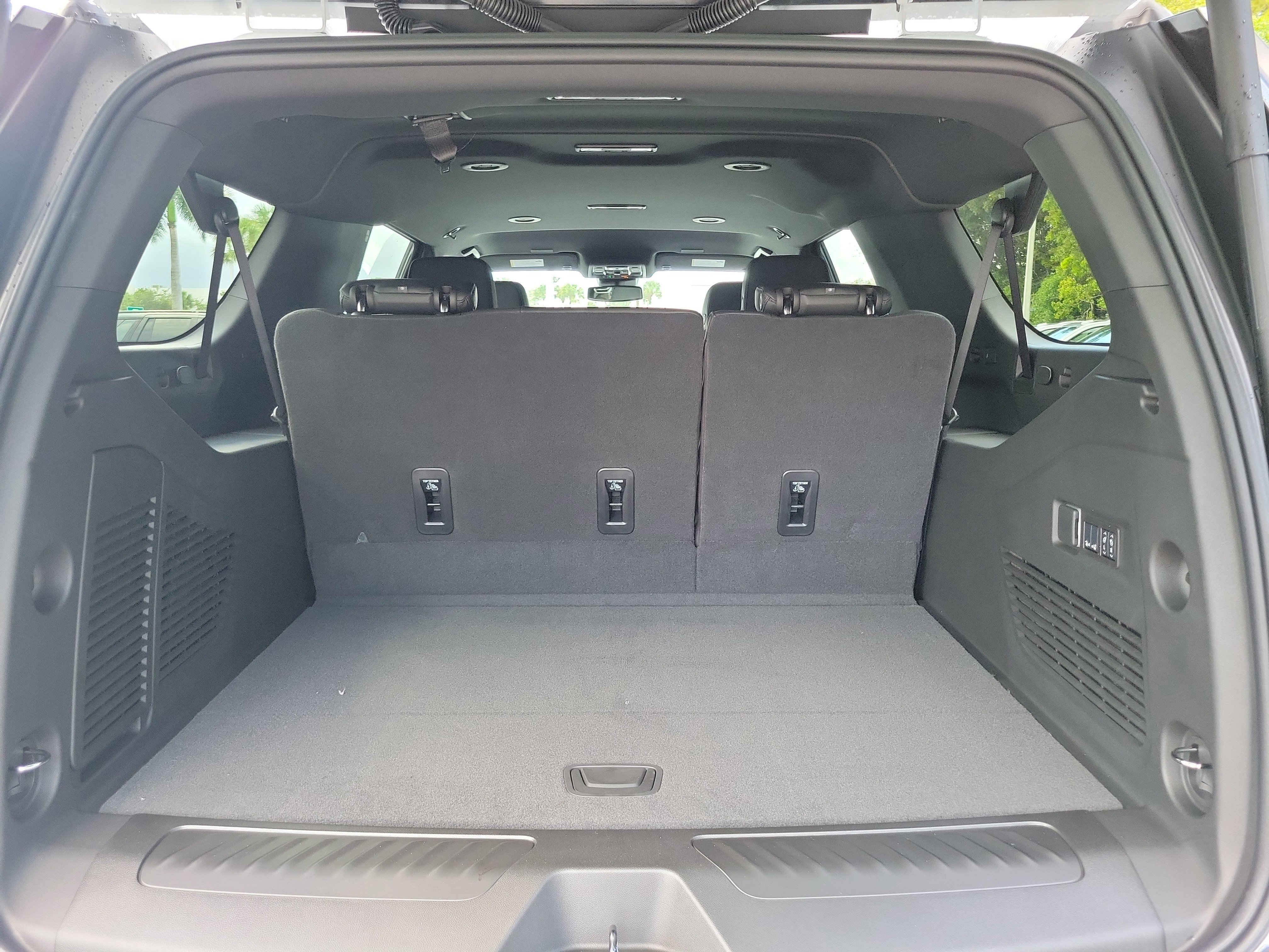New 2026 Chevrolet Suburban LT w/ Comfort Package image 21