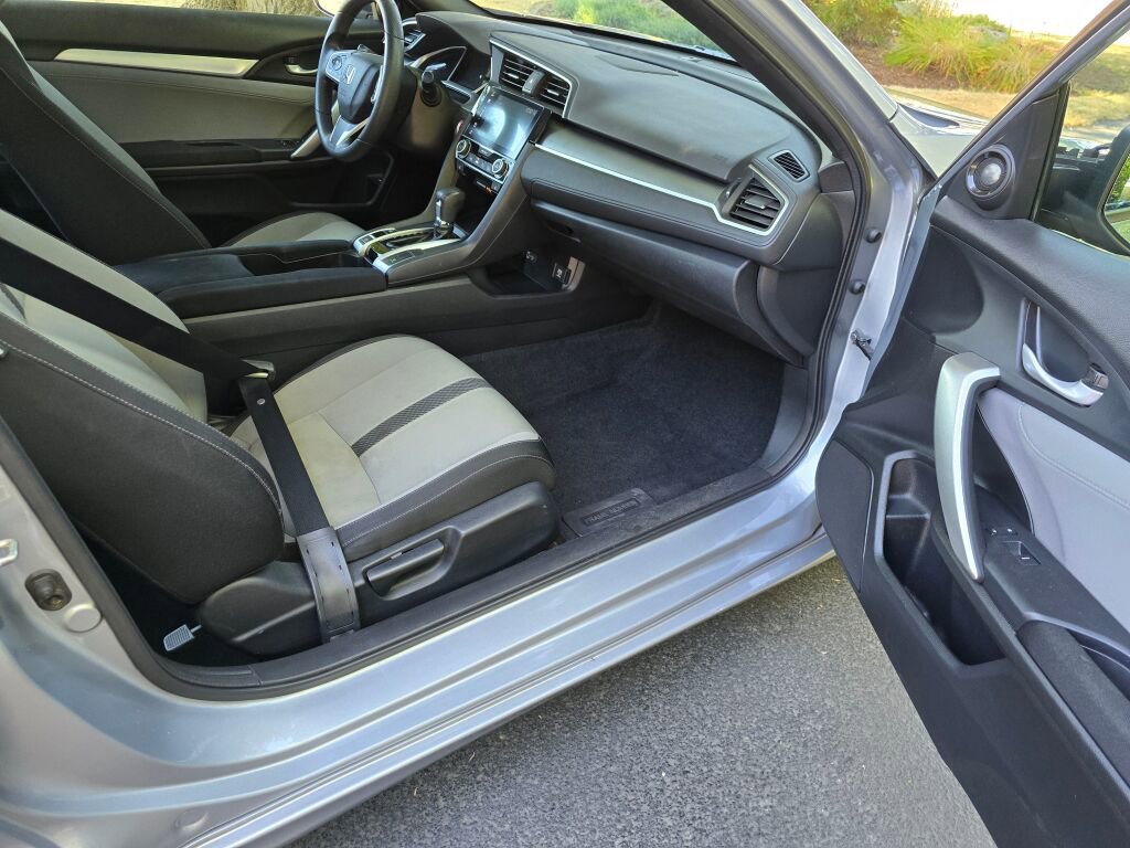 Used 2017 Honda Civic EX-T image 9
