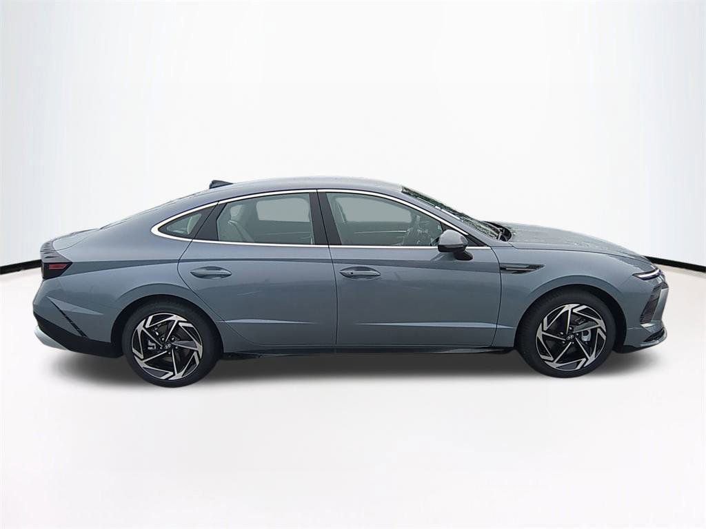 New 2026 Hyundai Sonata SEL image 4