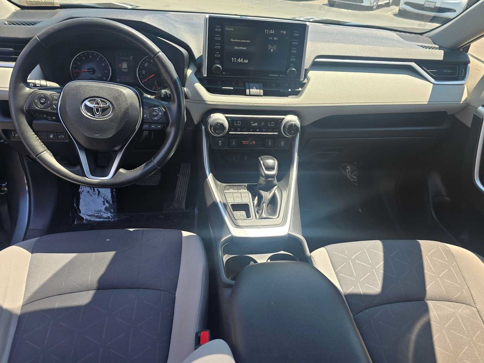 Used 2020 Toyota RAV4 XLE w/ Convenience Package AWD/4WD image 19