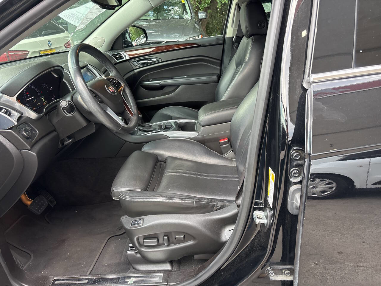 Used 2015 Cadillac SRX Premium w/ Driver Assist Package FWD image 10