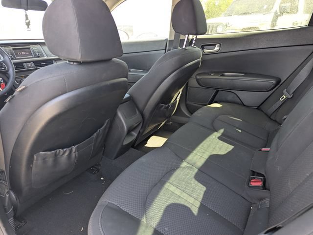 Used 2017 Kia Optima LX FWD image 29