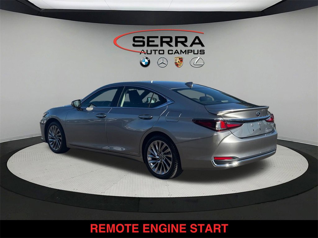 Used 2019 Lexus ES 300h w/ Accessory Package image 15