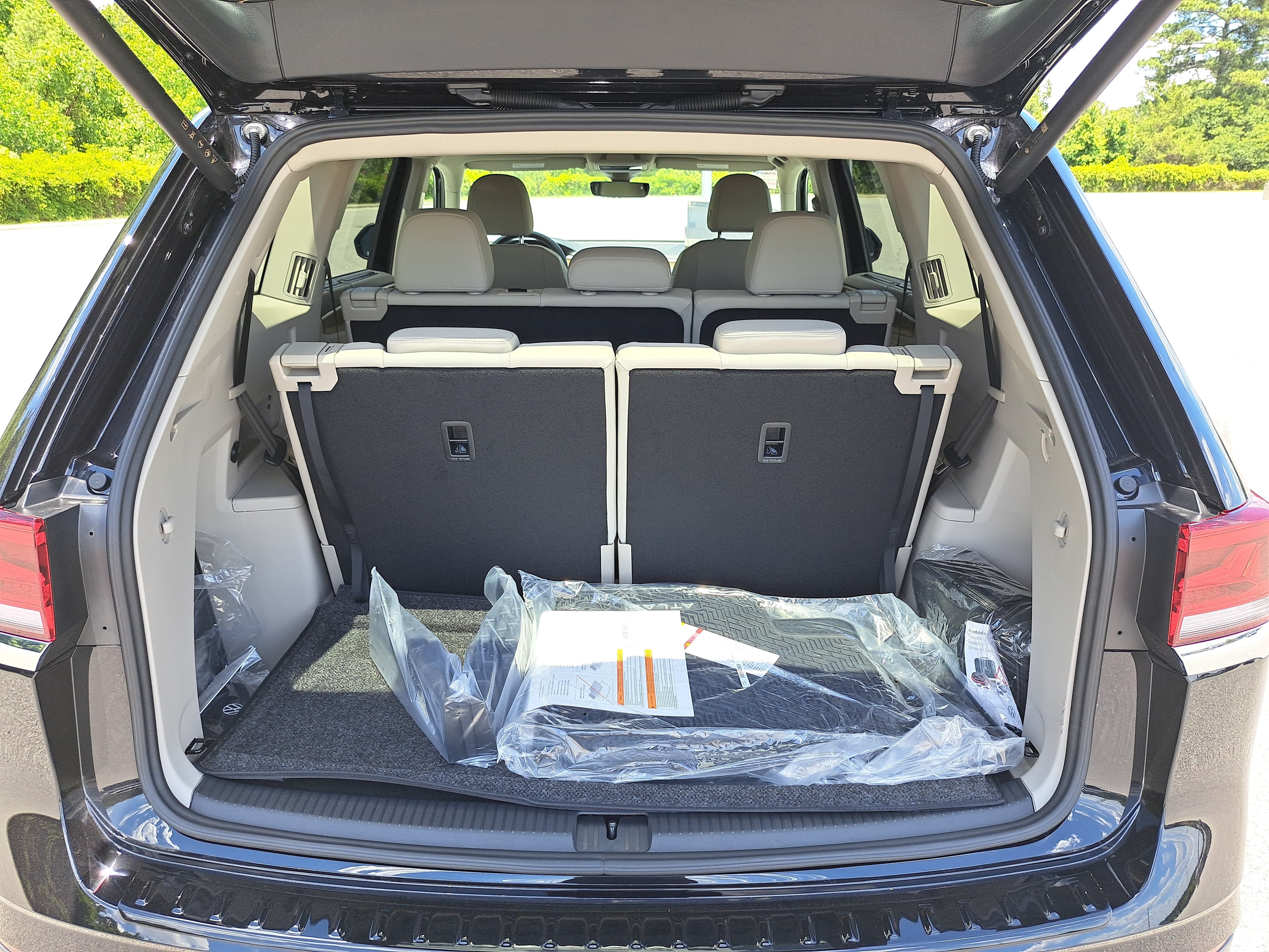 New 2026 Volkswagen Atlas SE FWD image 13