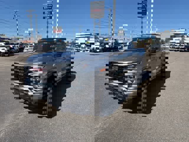 New 2025 GMC Canyon Elevation w/ Convenience Package image 2