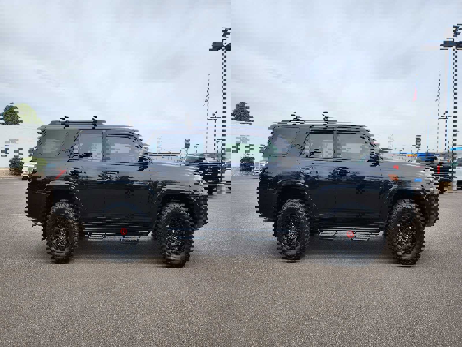 Used 2024 Toyota 4Runner TRD Off-Road Premium w/ Moonroof Package image 2