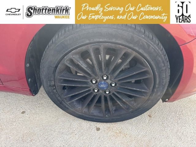 Used 2013 Ford Fusion SE image 25