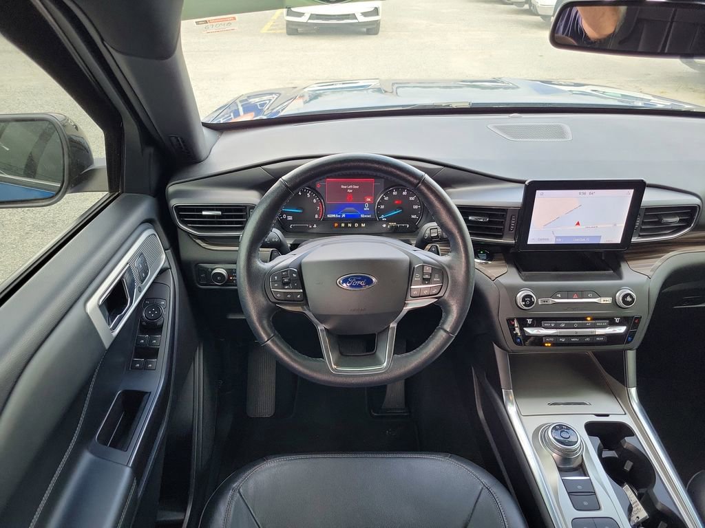 Used 2020 Ford Explorer Limited w/ Class III Trailer Tow Package image 30