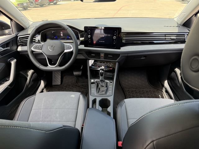 New 2026 Volkswagen Jetta SE image 7