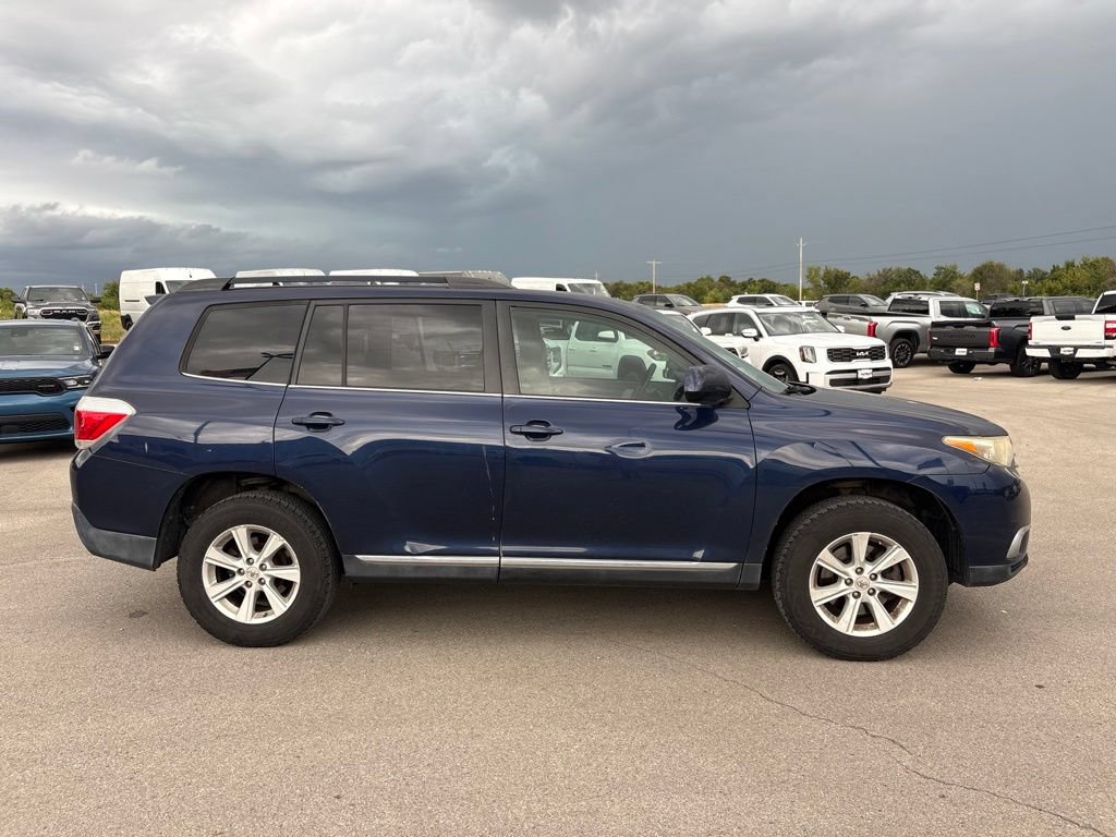 Used 2011 Toyota Highlander 2WD w/ Tech Pkg image 10