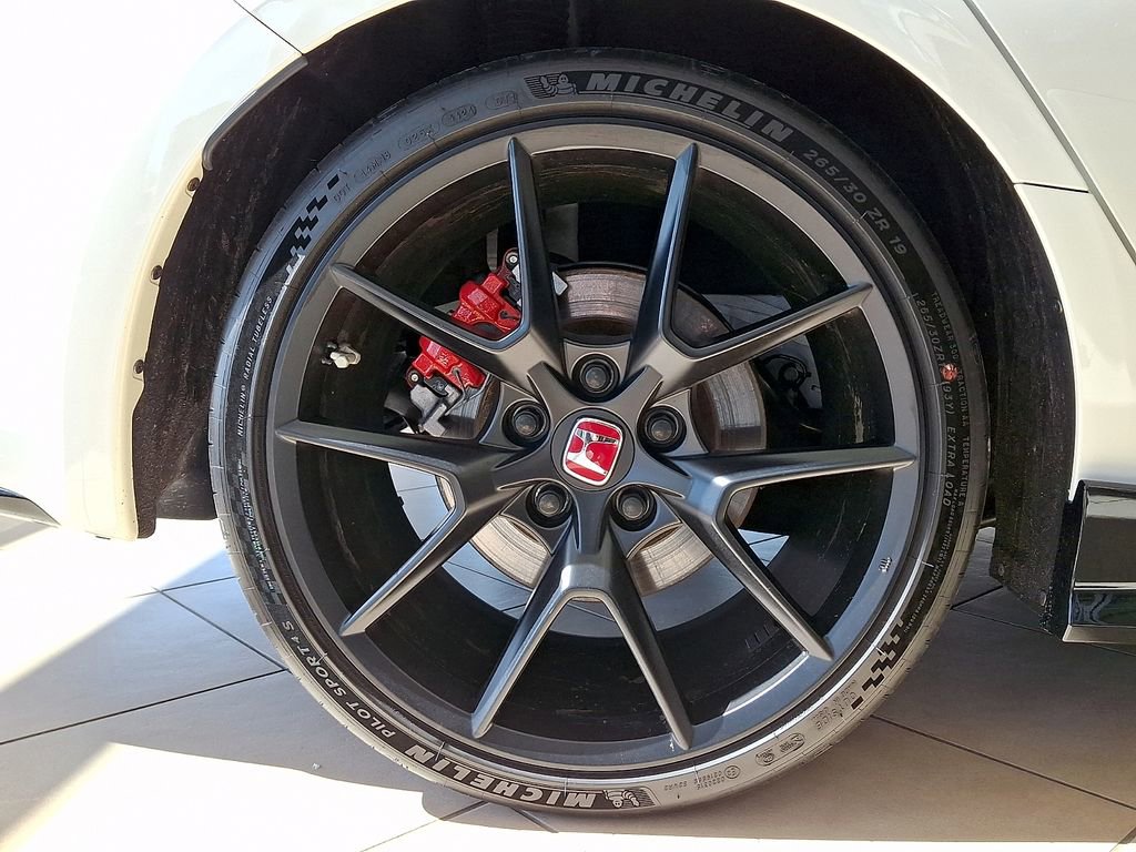 Used 2025 Honda Civic Type R image 8