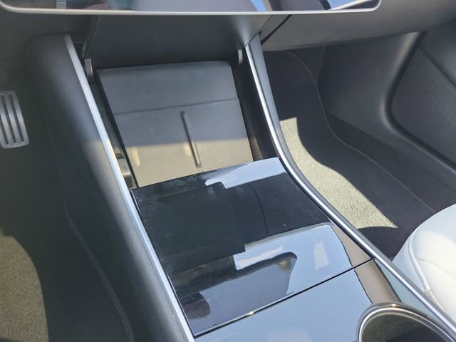 Used 2020 Tesla Model 3 Performance image 27