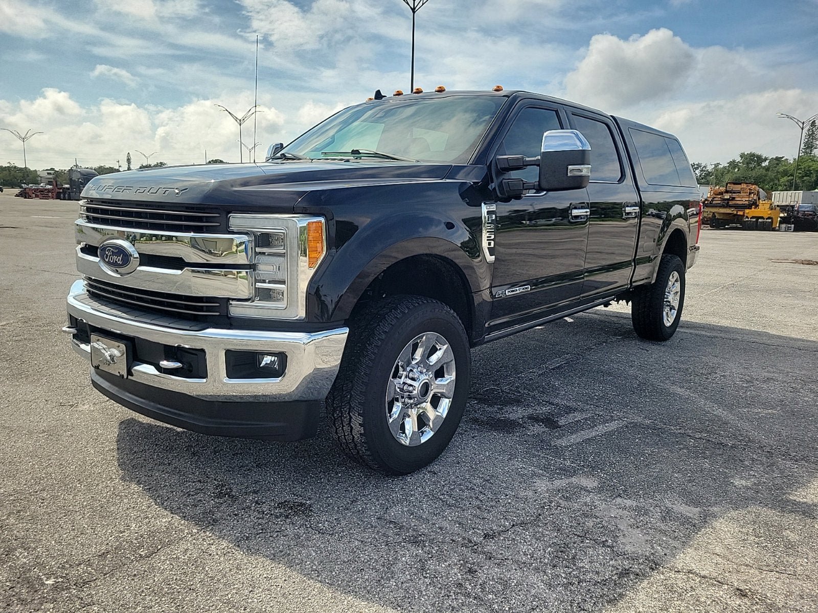 Used 2019 Ford F250 King Ranch w/ King Ranch Ultimate Package AWD/4WD image 2