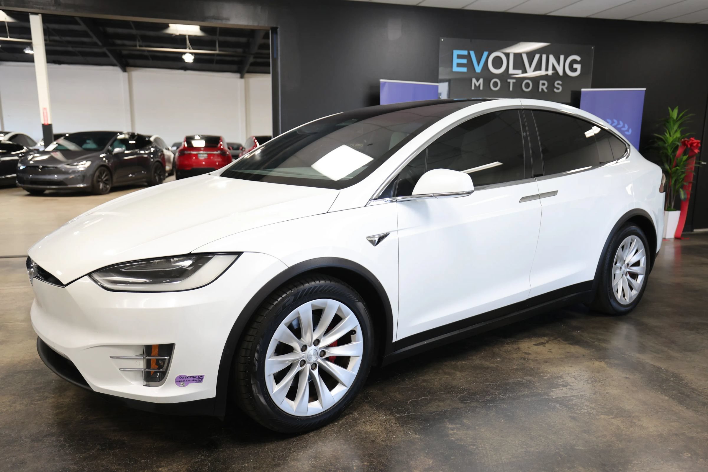 Used 2018 Tesla Model X P100D AWD/4WD image 4