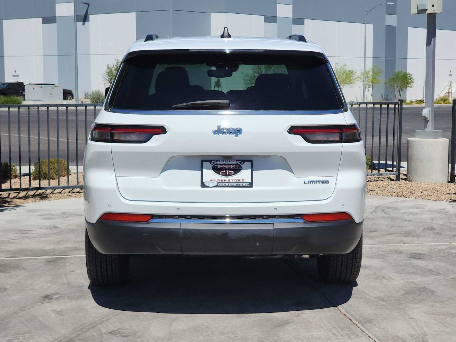 Used 2024 Jeep Grand Cherokee L Limited RWD image 7