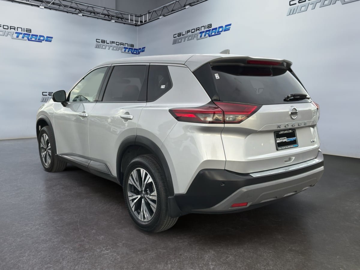 Used 2021 Nissan Rogue SV FWD image 7